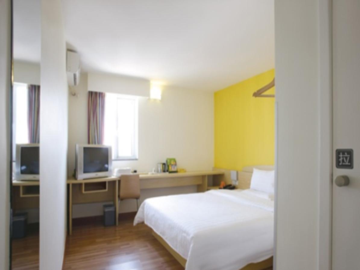 7 Days Inn Guangzhou Jiangnanxi Metro Branch Esterno foto